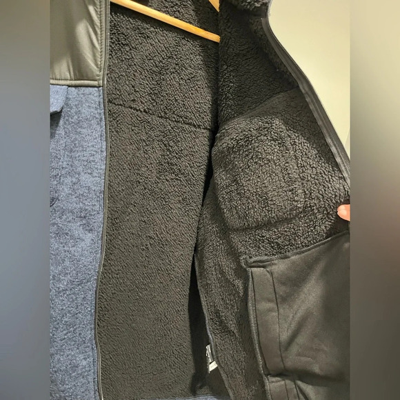 New Balance Navy and Black Full Zip Sweater Fleece Men’s Medium New with Tags - Picture 15 of 16